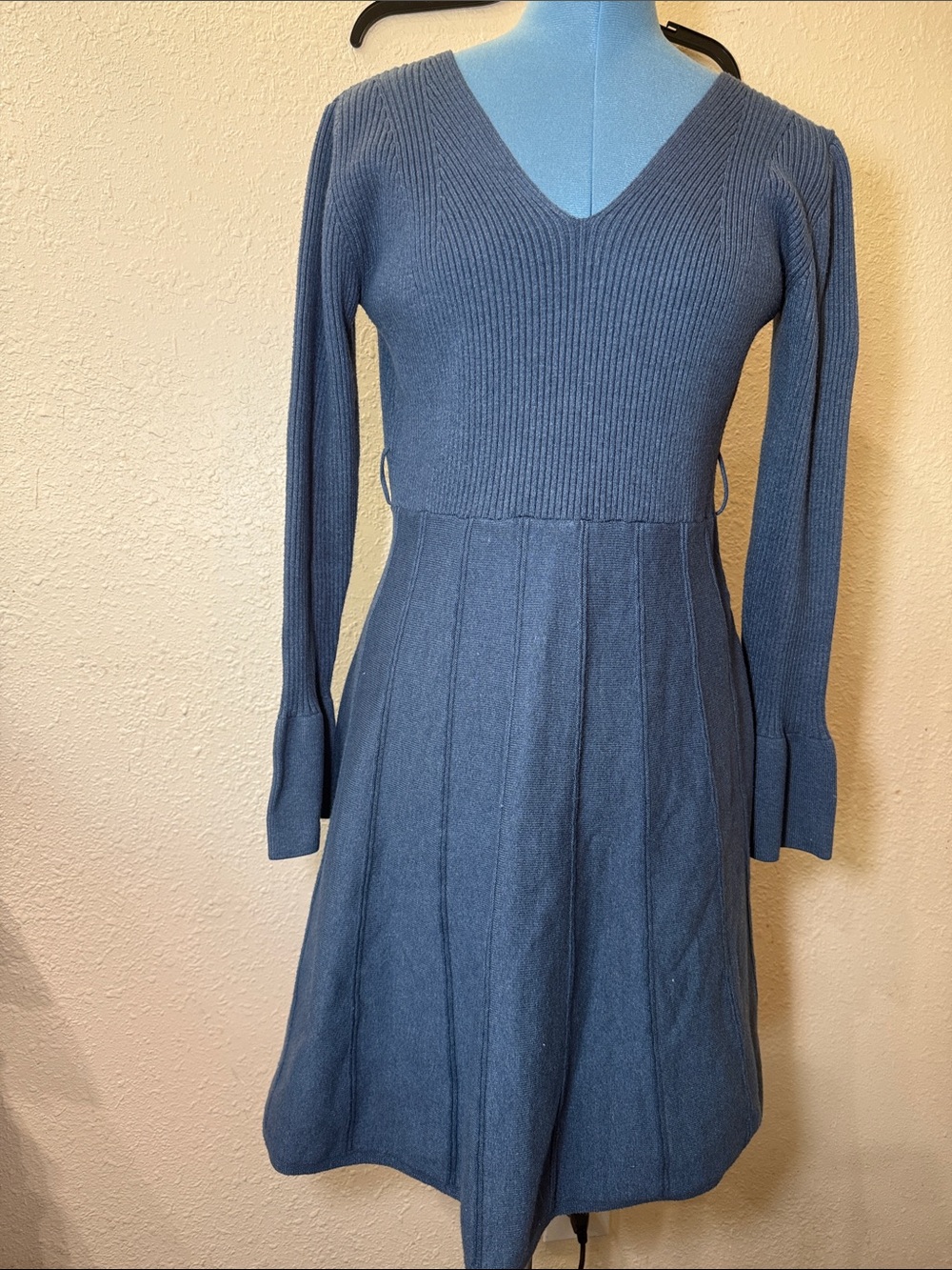 Ribbed V-Neck Long Sleeve Knit Dress in Slate Blue